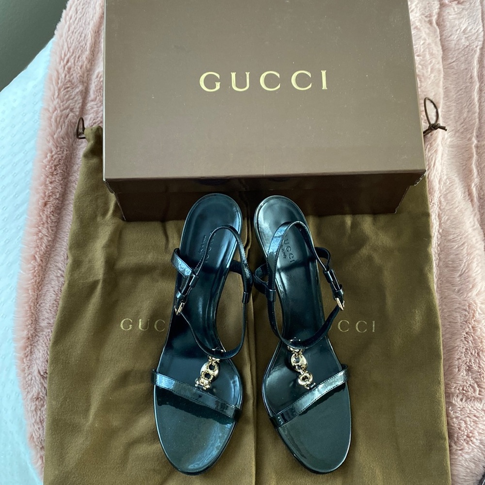 Gucci black leather strappy sandals, size 10